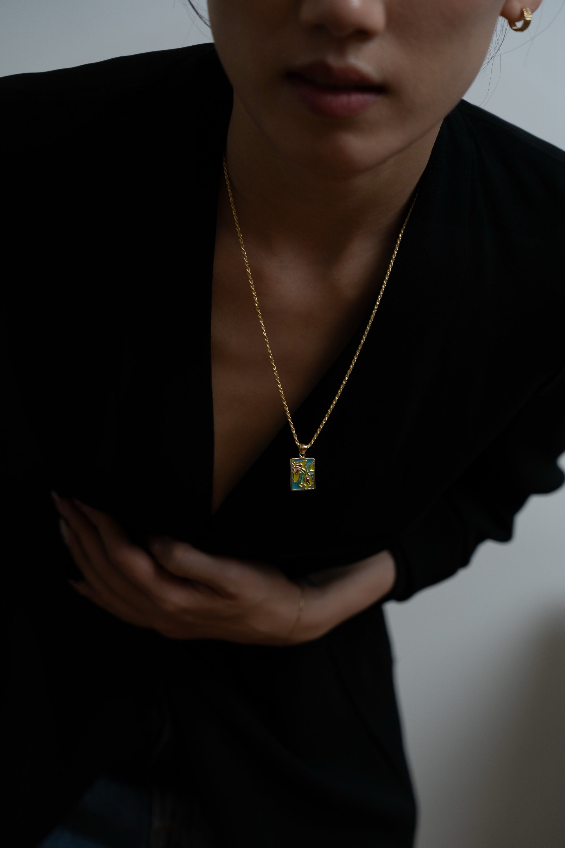 The Flame Lily Necklace - Gold